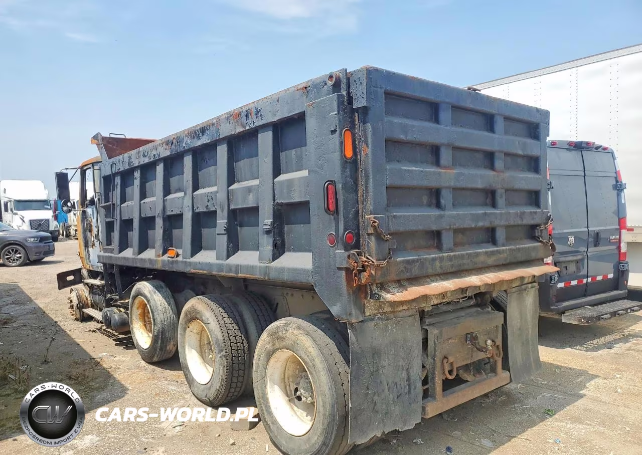 2000 Volvo Acl Dump Truck VIN:4V5JC2UE6YN869343 - 2