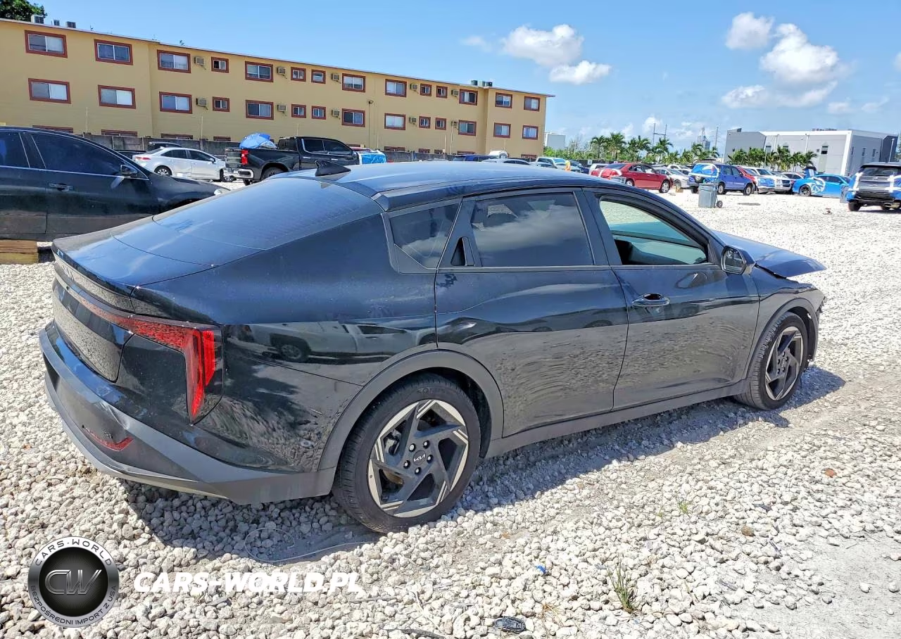 2025 Kia K4 Ex VIN:3KPFU4DEXSE110902 - 3