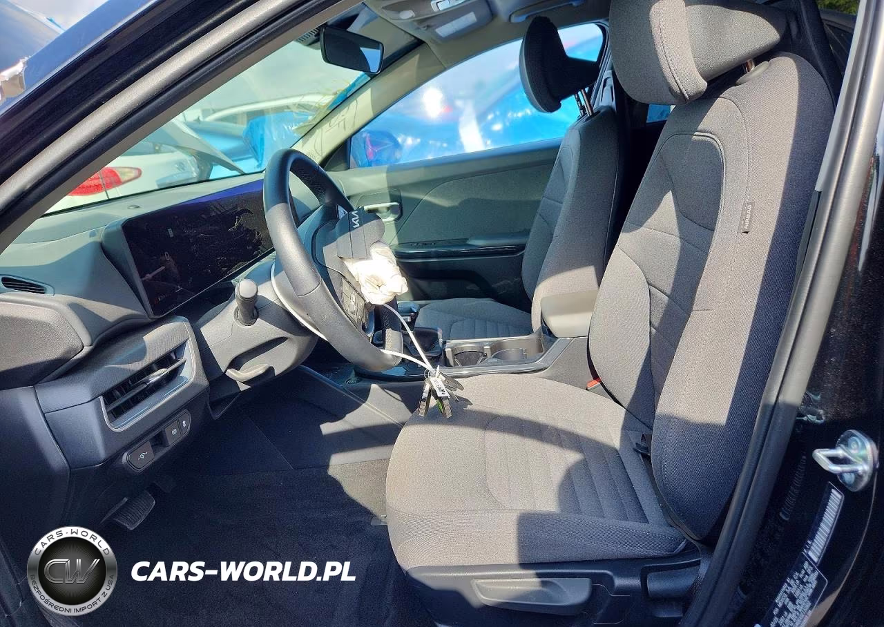 2025 Kia K4 Ex VIN:3KPFU4DEXSE110902 - 7