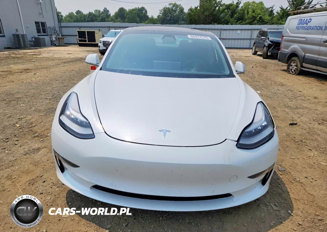 2020 Tesla Model 3 VIN:5YJ3E1EB8LF811758 - 5