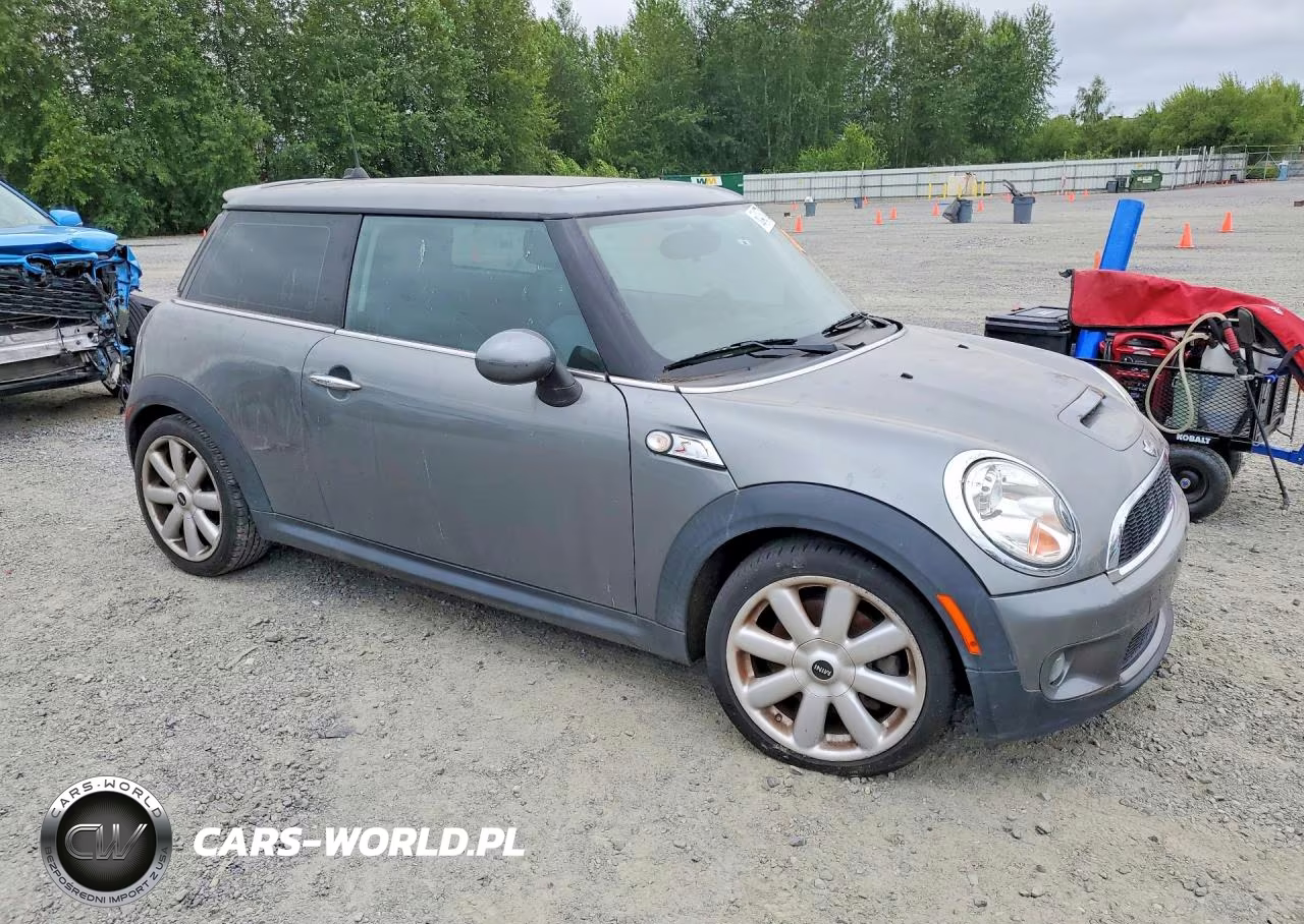 2008 Mini Cooper S VIN:WMWMF73528TV39324 - 4