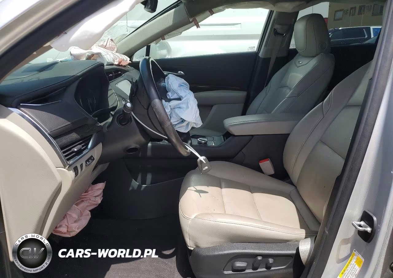 2020 Cadillac Xt4 Premium Luxury VIN:1GYFZCR47LF057069 - 7