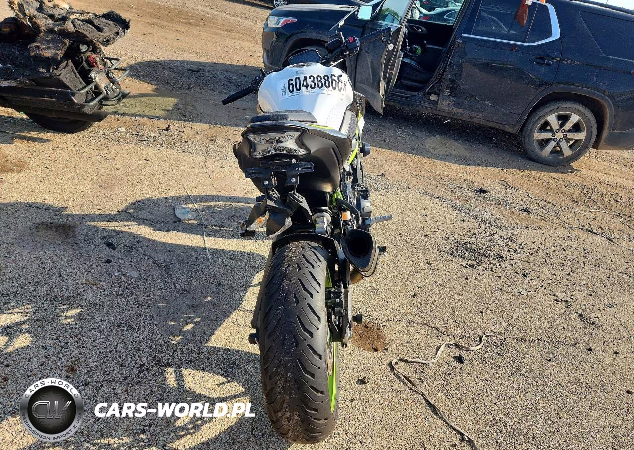 2021 Kawasaki Zr900 F VIN:ML5ZRDF13MDA46373 - 4