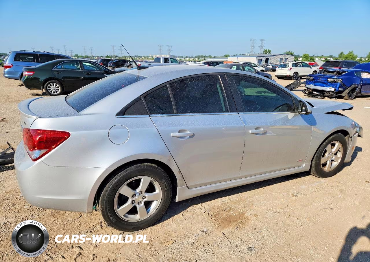 2013 Chevrolet Cruze Lt VIN:1G1PC5SB1D7268949 - 3