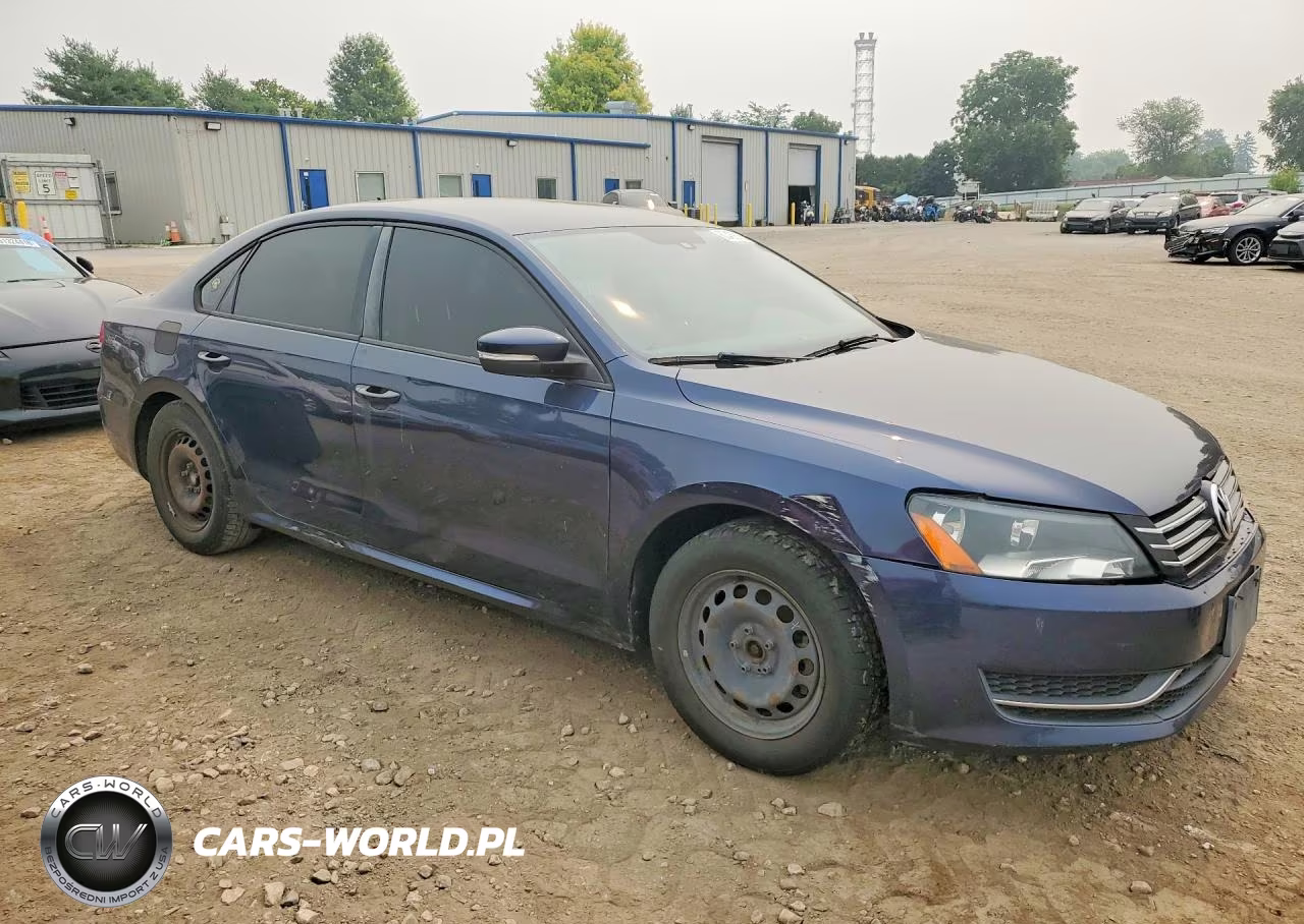 2013 Volkswagen Passat S VIN:1VWAP7A35DC078213 - 4