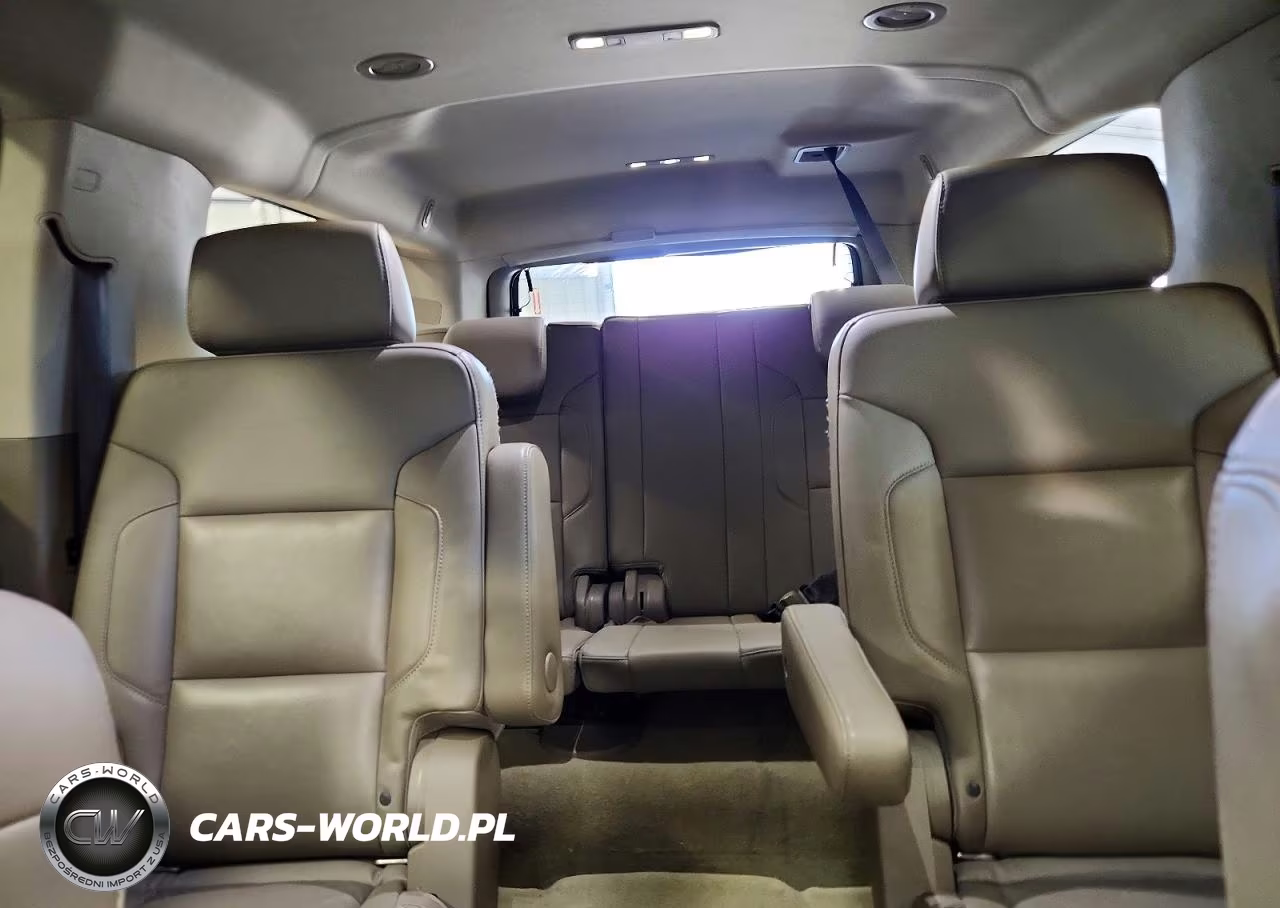 2018 Chevrolet Suburban K1500 Lt VIN:1GNSKHKC5JR352486 - 10
