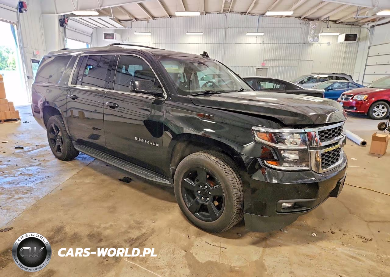 2018 Chevrolet Suburban K1500 Lt VIN:1GNSKHKC5JR352486 - 4