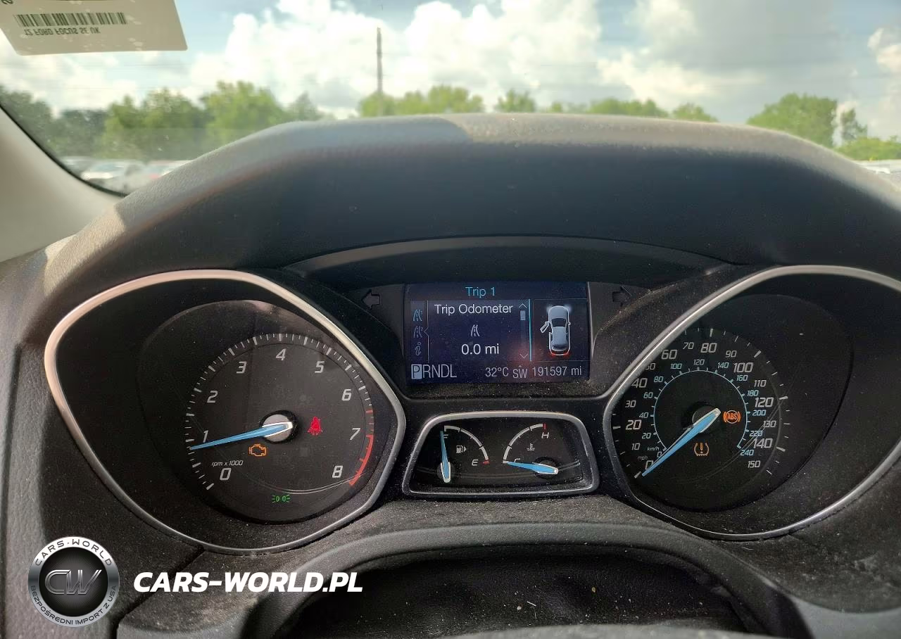 2012 Ford Focus Se VIN:1FAHP3F22CL211086 - 9