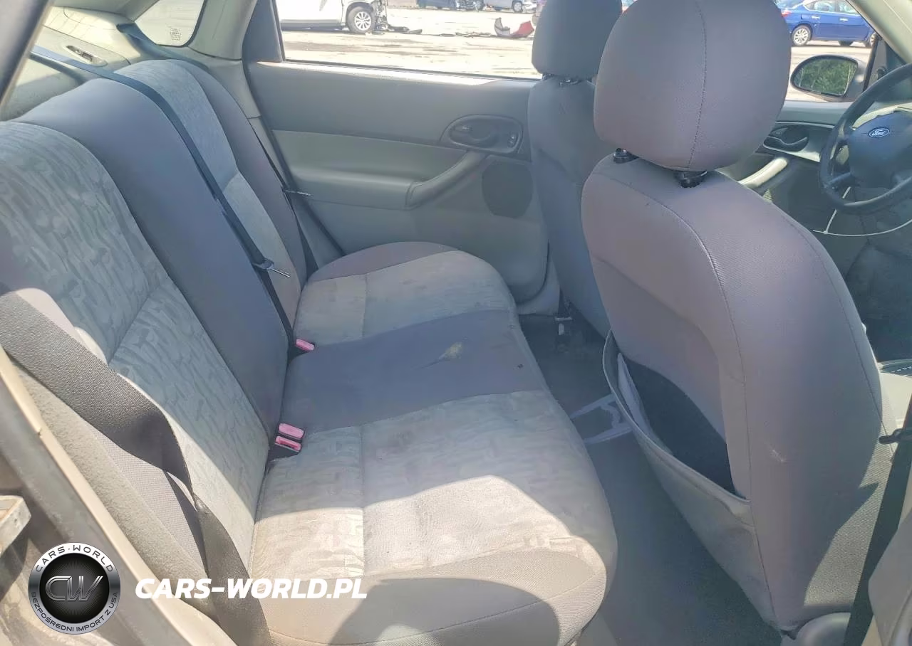 2005 Ford Focus Zx4 VIN:1FAFP34N85W206822 - 10