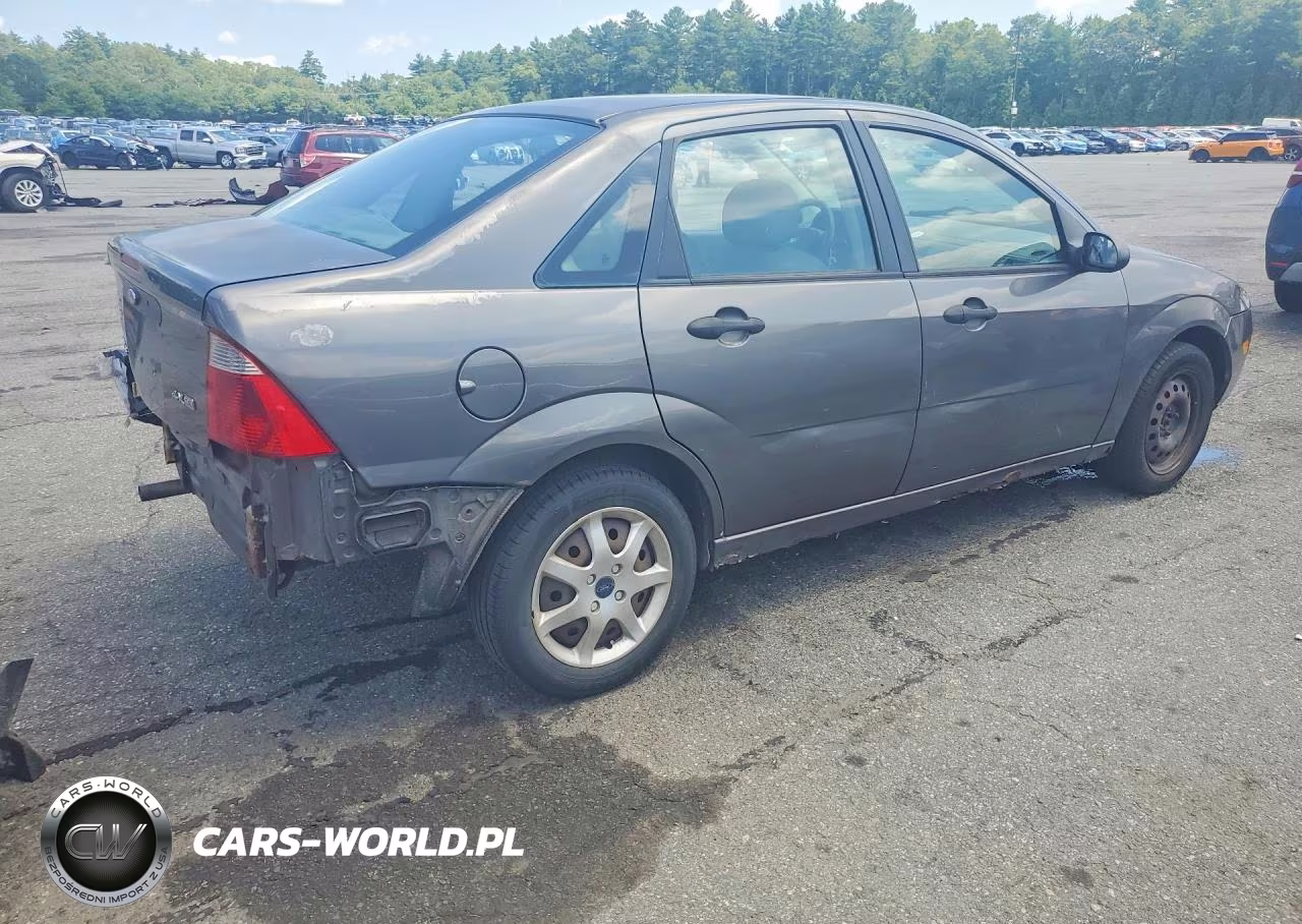 2005 Ford Focus Zx4 VIN:1FAFP34N85W206822 - 3