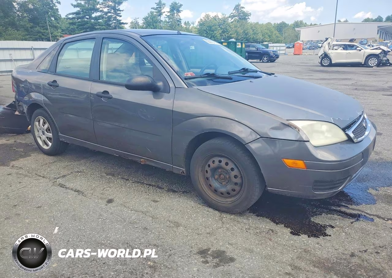 2005 Ford Focus Zx4 VIN:1FAFP34N85W206822 - 4