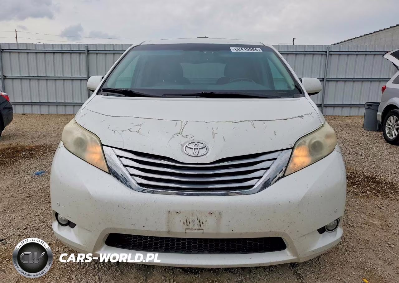 2011 Toyota Sienna Limited 7-Passenger VIN:5TDDK3DC4BS004358 - 5