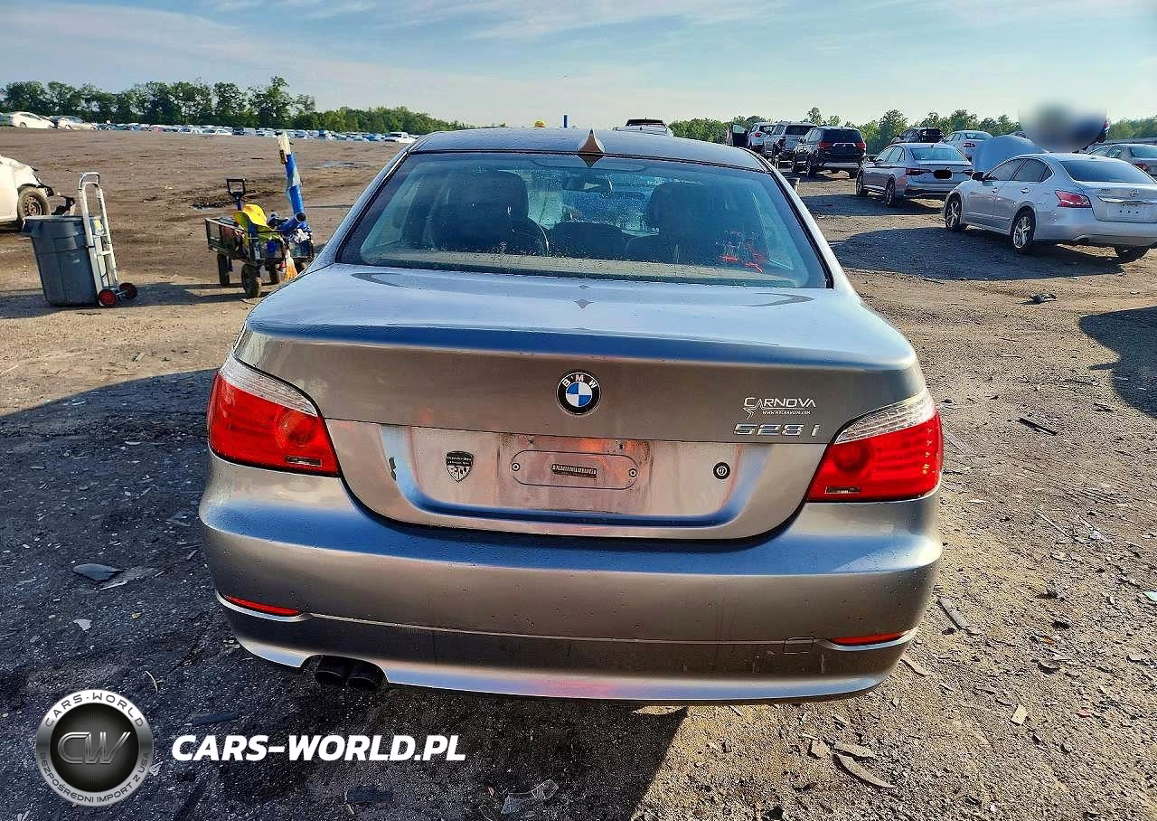 2010 BMW 528 Xi VIN:WBANV1C52AC156560 - 6