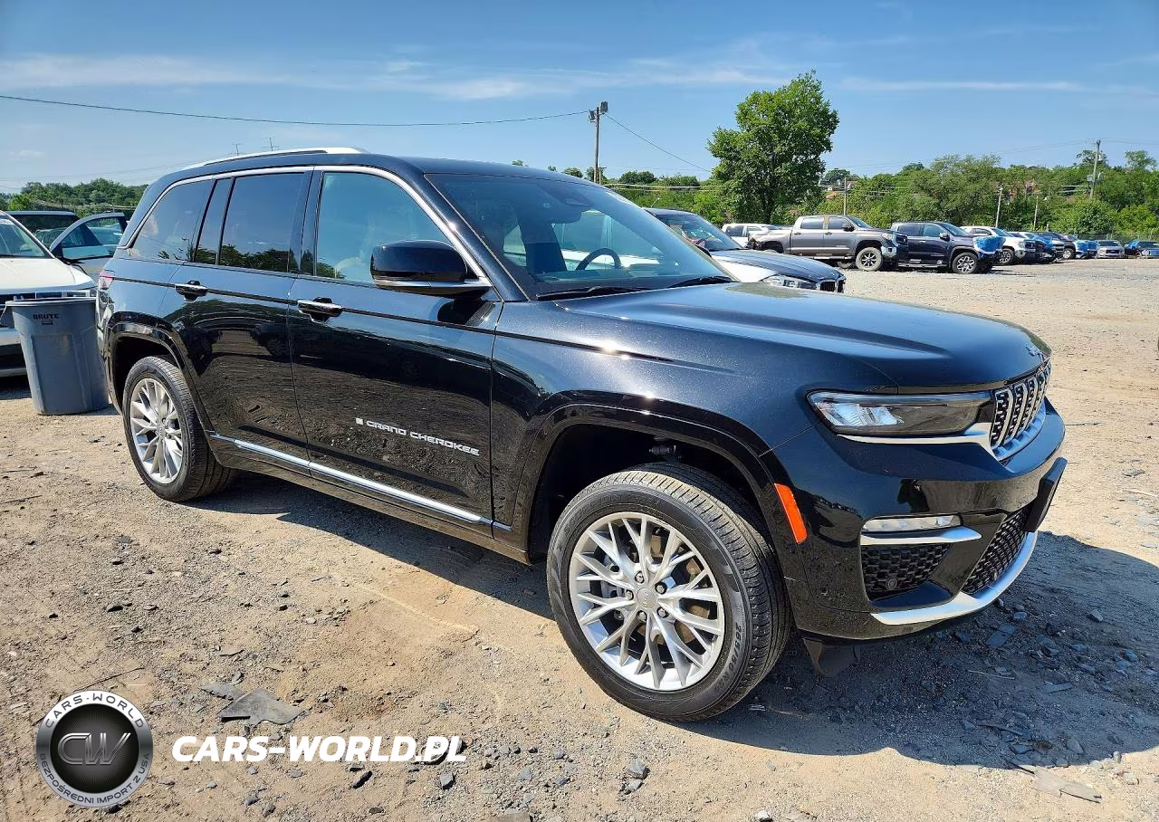 2023 Jeep Grand Cherokee Summit 4Xe VIN:1C4RJYE6XPC650706 - 4