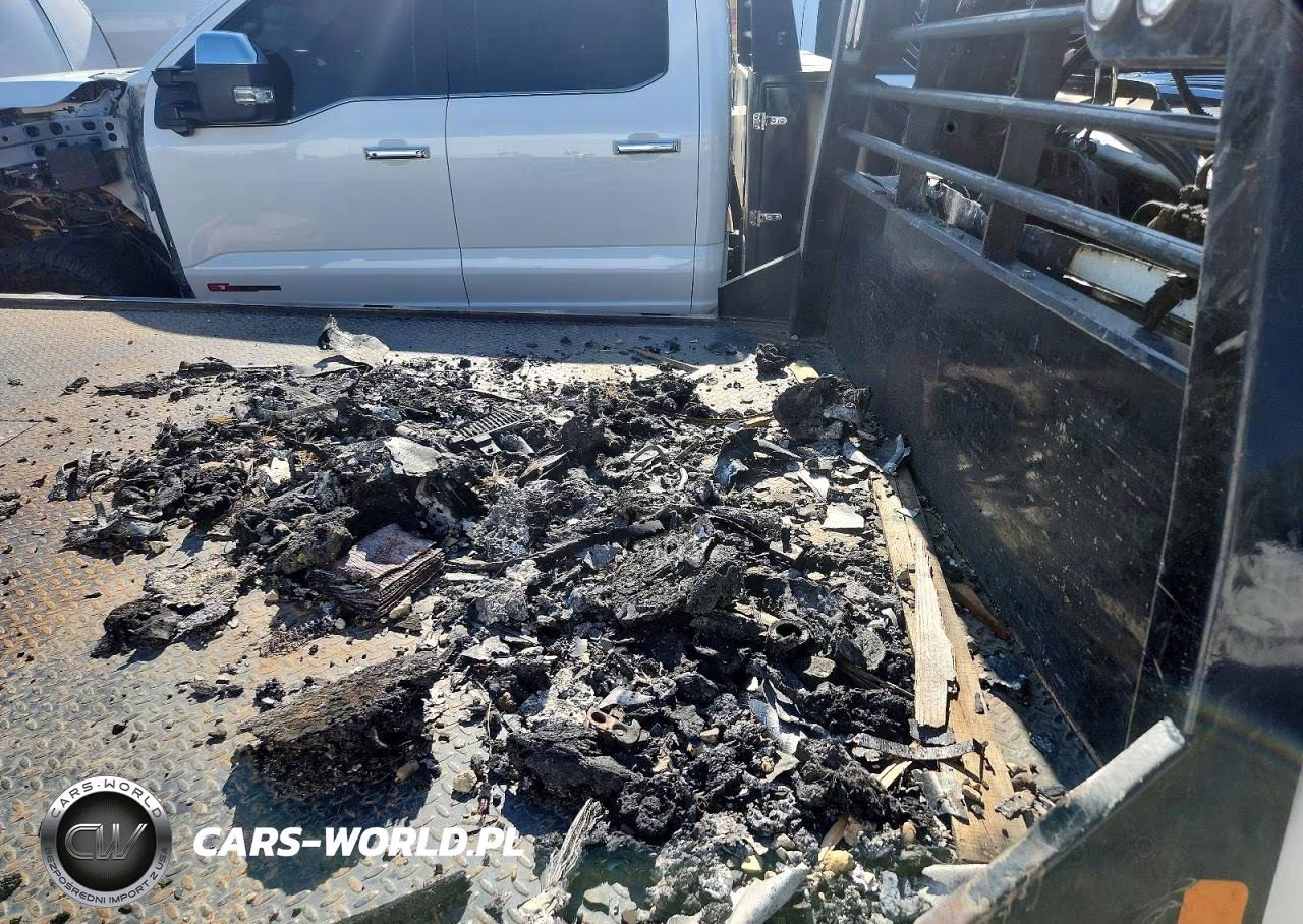 2021 Ford F350 Super Duty VIN:1FDRF3GN9MEC81244 - 10
