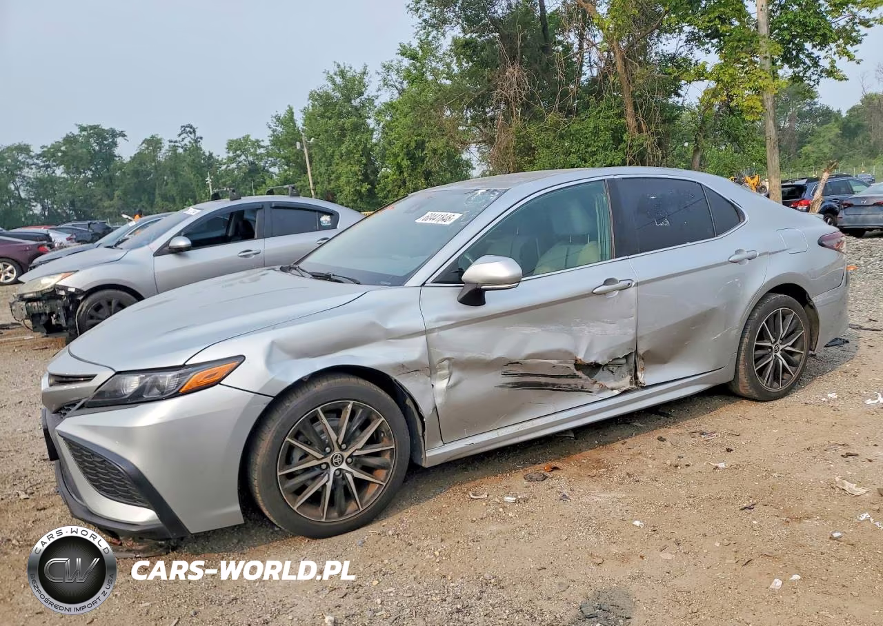 2022 Toyota Camry Se – zdjęcie 1 z 12