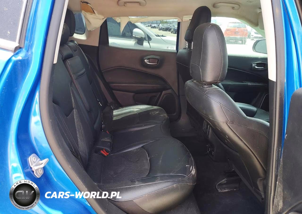 2019 Jeep Compass Latitude VIN:3C4NJCBB4KT676847 - 10