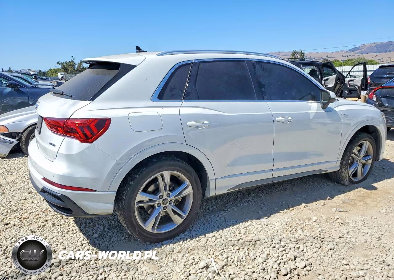 2021 Audi Q3 Premium S Line 45 VIN:WA1DECF36M1030054 - 3