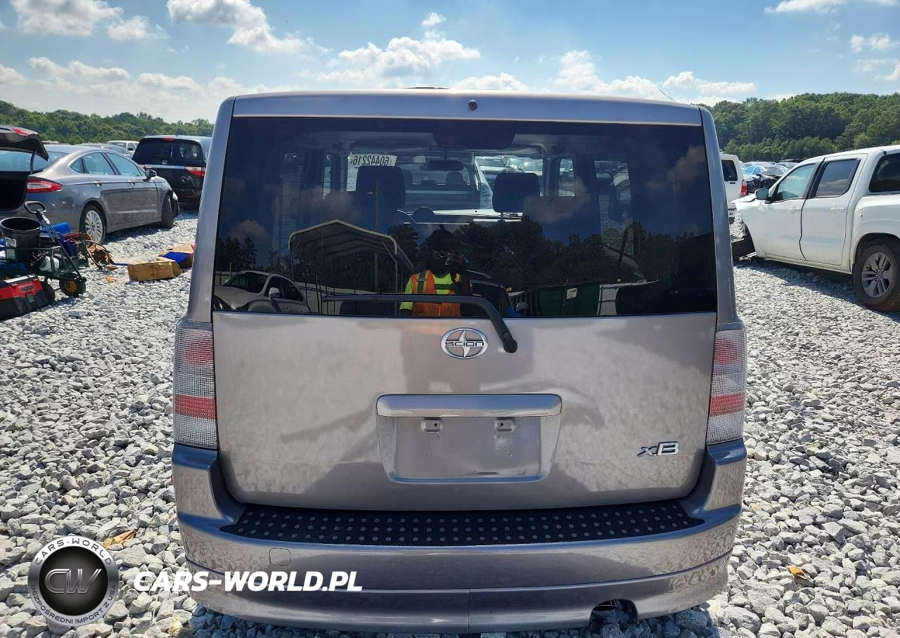 2006 Toyota Scion Xb VIN:JTLKT324X64064201 - 6