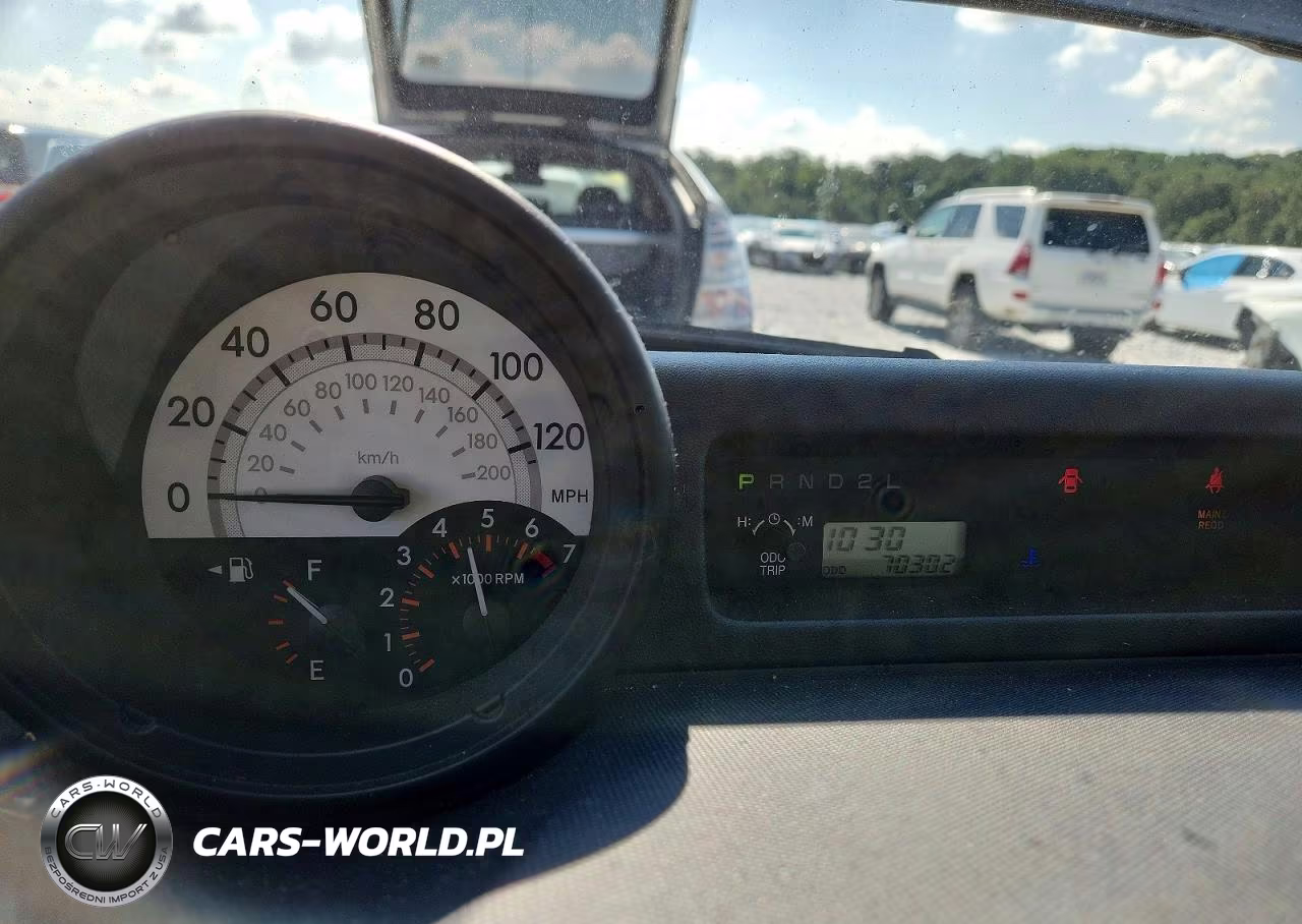 2006 Toyota Scion Xb VIN:JTLKT324X64064201 - 9