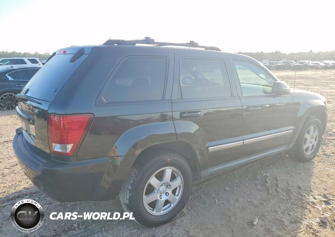 2010 Jeep Grand Cherokee Laredo VIN:1J4PS4GK8AC101143 - 3