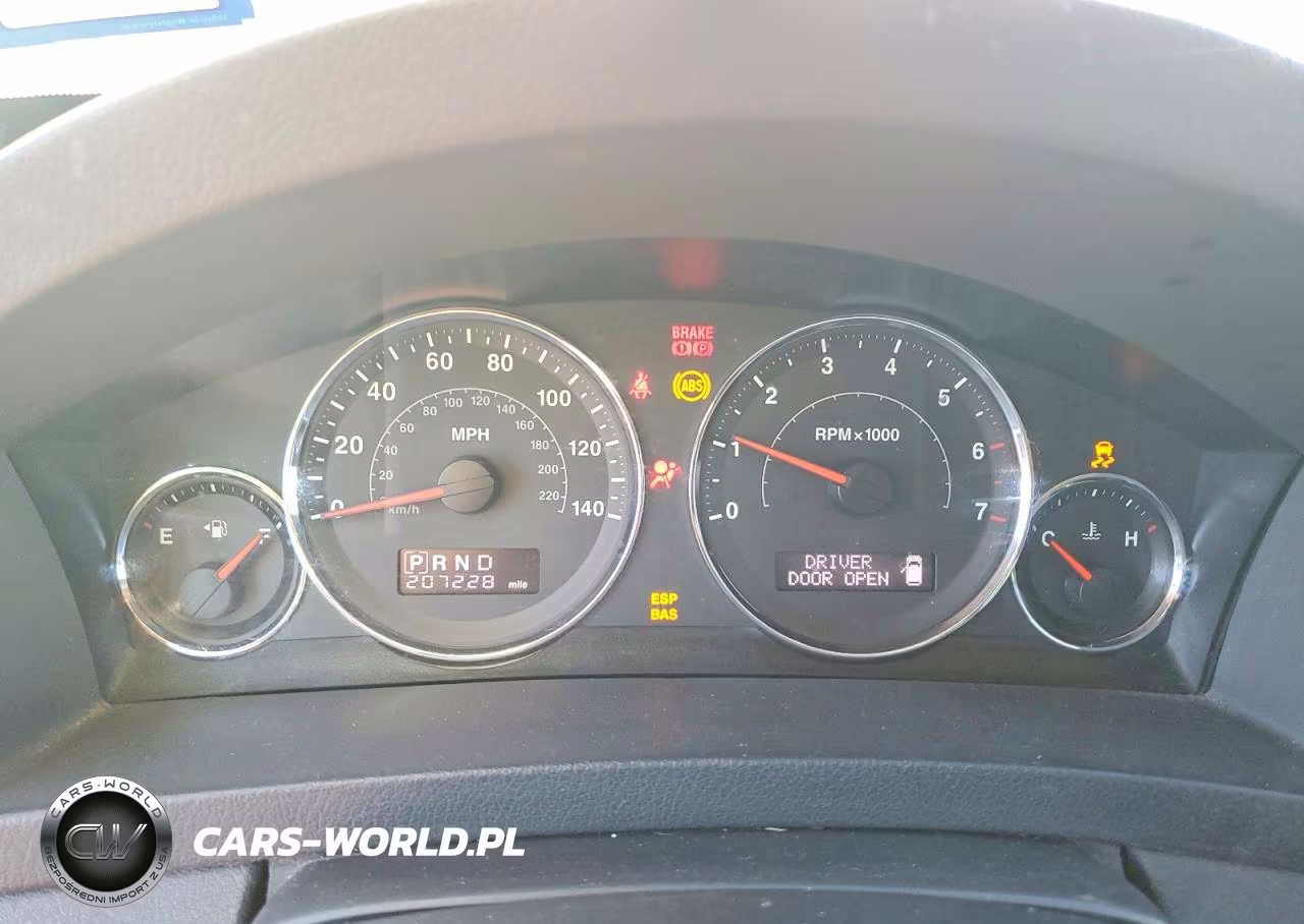 2010 Jeep Grand Cherokee Laredo VIN:1J4PS4GK8AC101143 - 9