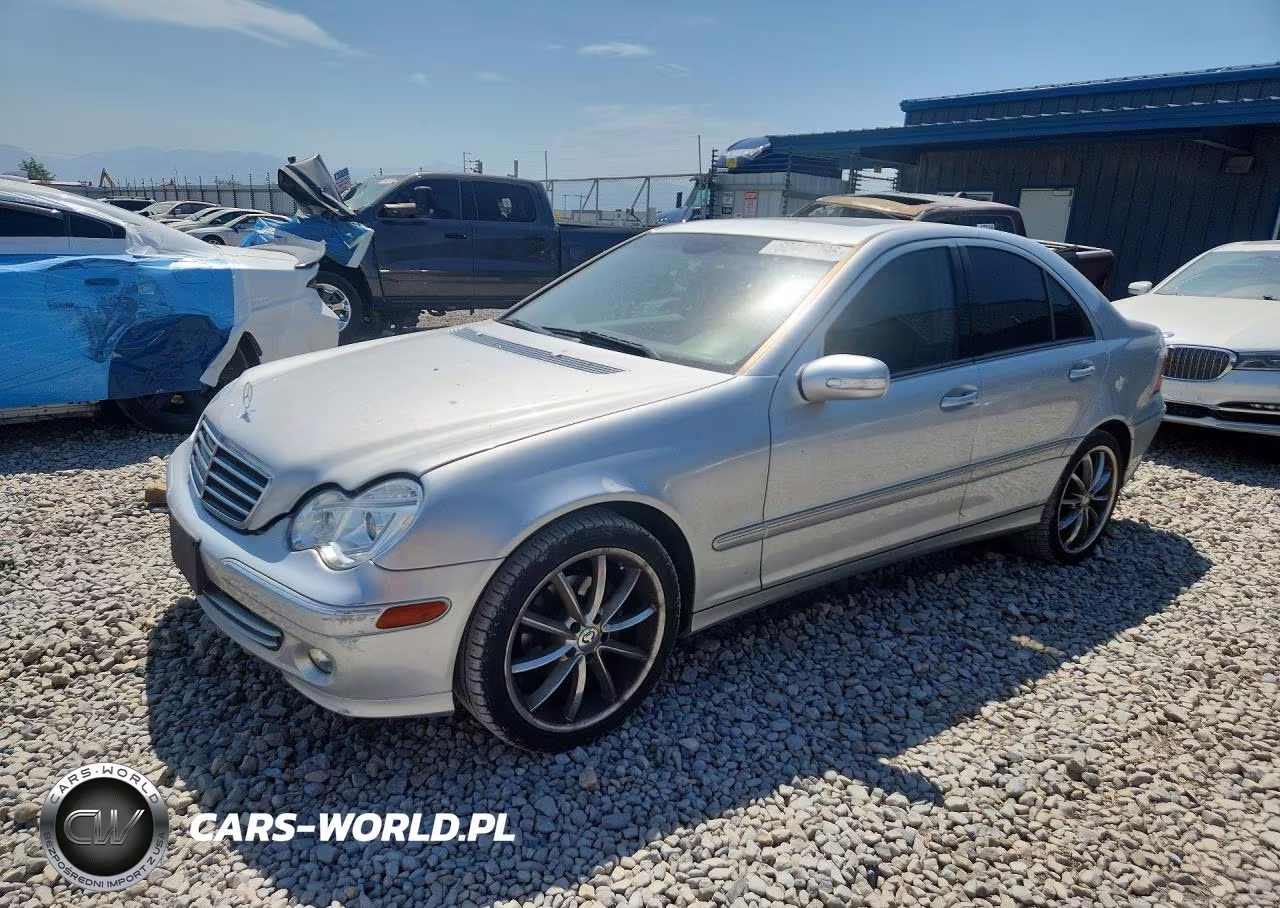 2005 Mercedes-Benz C 240