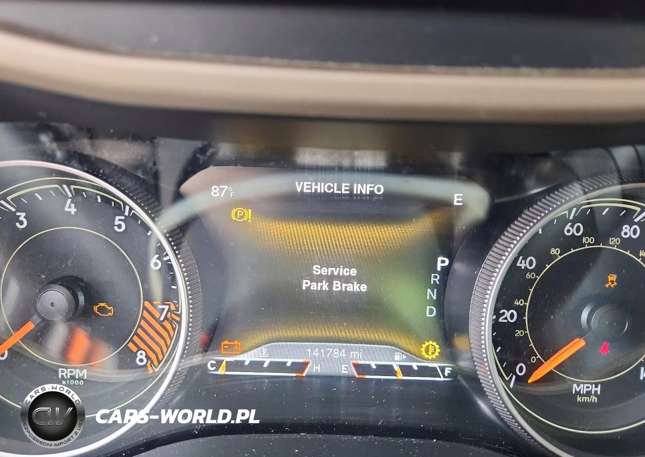 2015 Jeep Cherokee Limited VIN:1C4PJMDS1FW646667 - 9