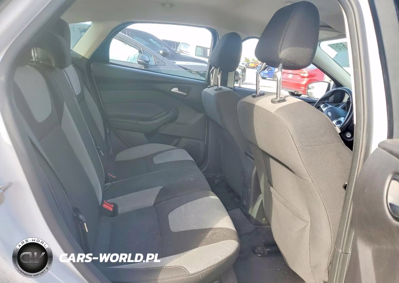2012 Ford Focus Se VIN:1FAHP3K21CL310665 - 10
