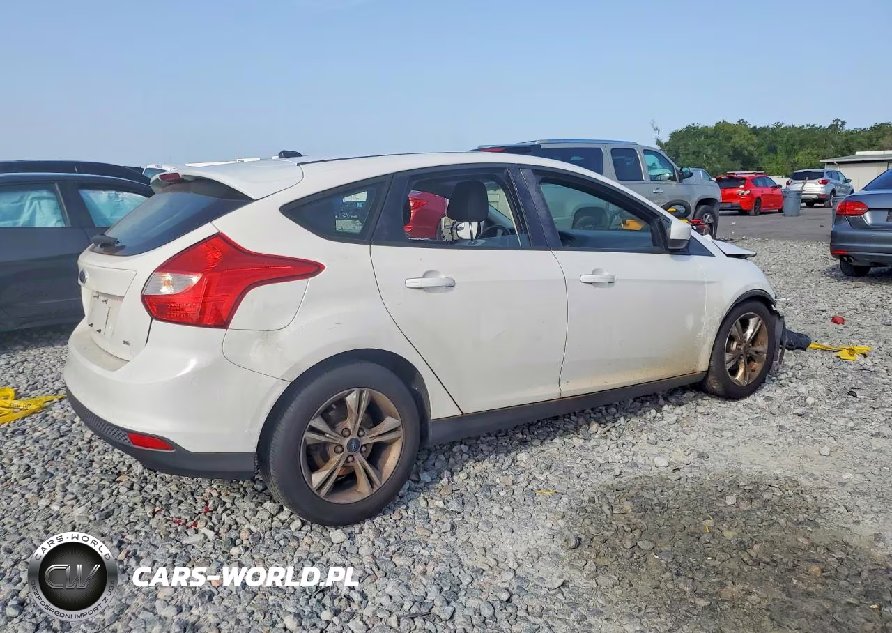 2012 Ford Focus Se VIN:1FAHP3K21CL310665 - 3