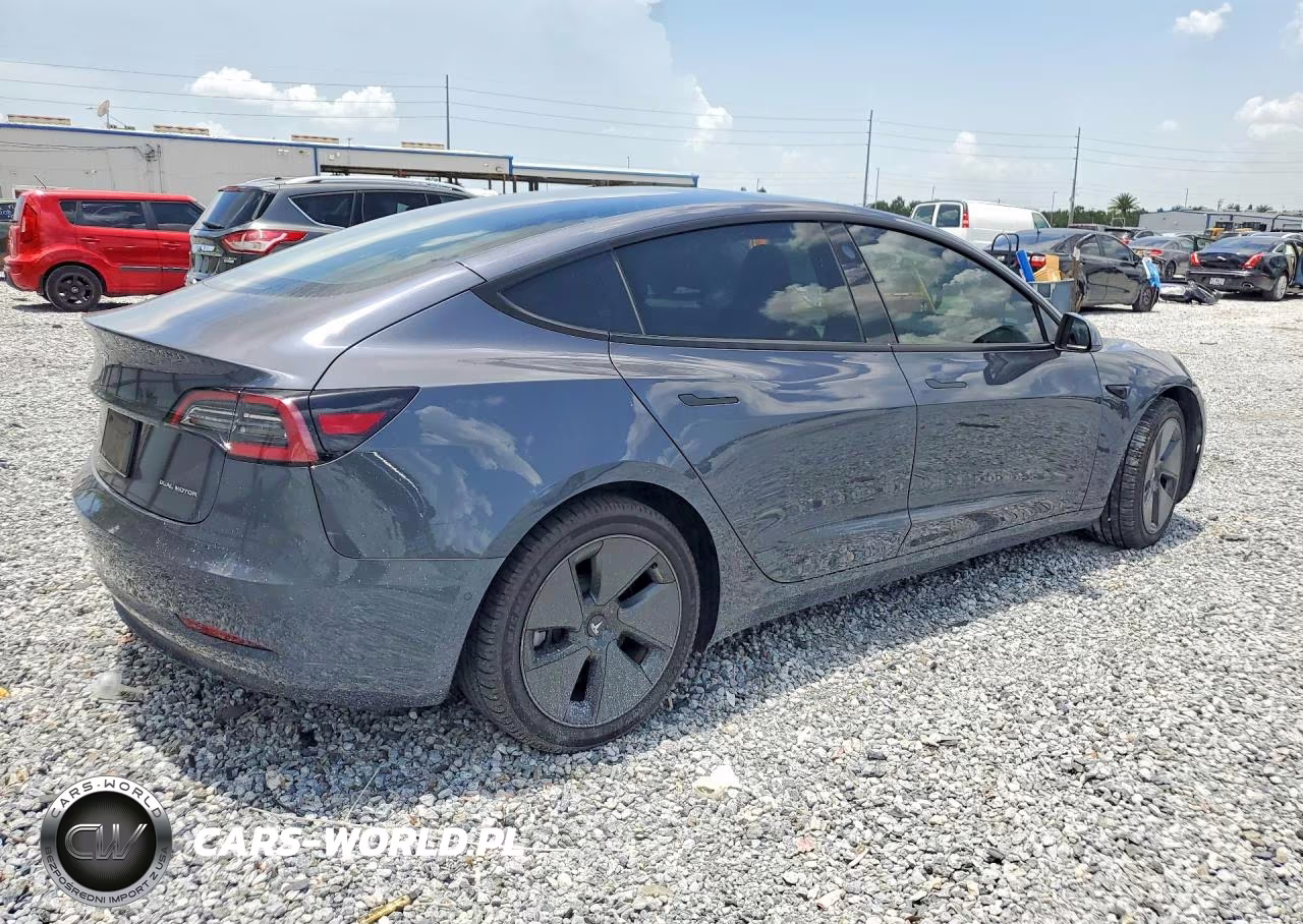 2021 Tesla Model 3 VIN:5YJ3E1EB4MF919120 - 3