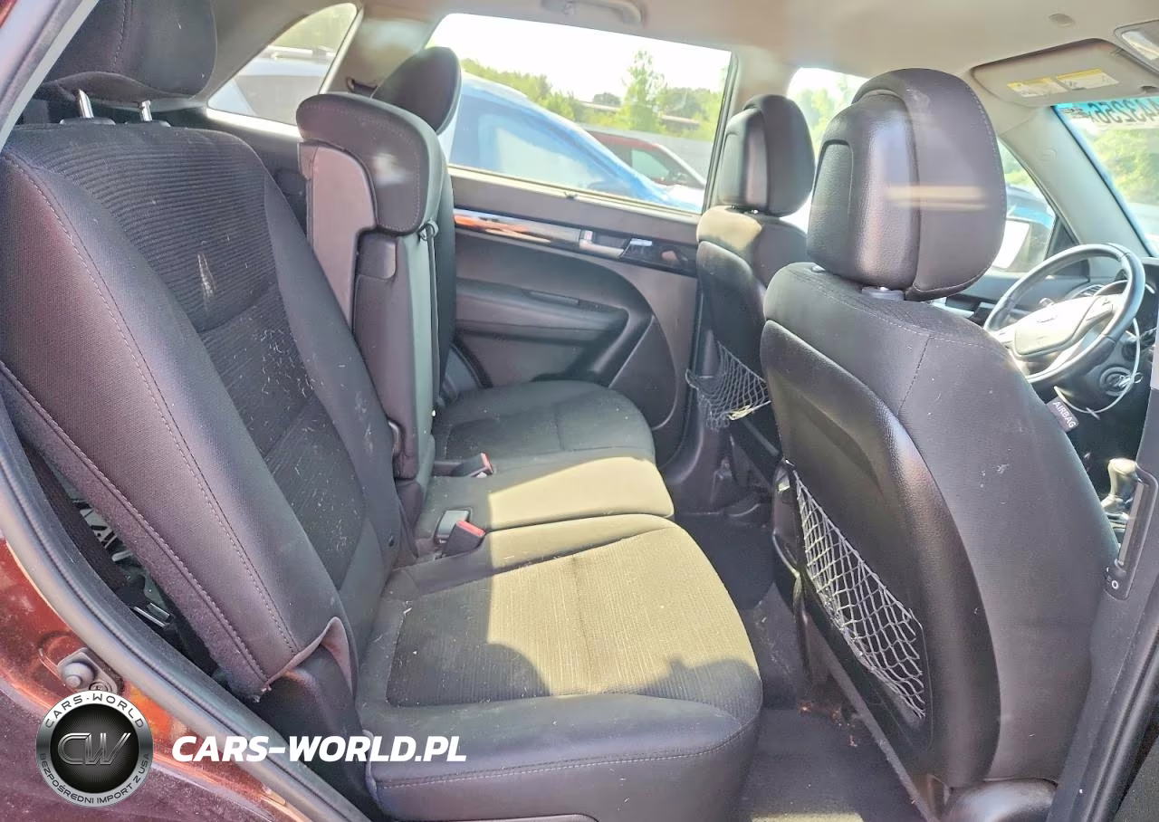 2015 Kia Sorento Lx VIN:5XYKTDA67FG617098 - 11
