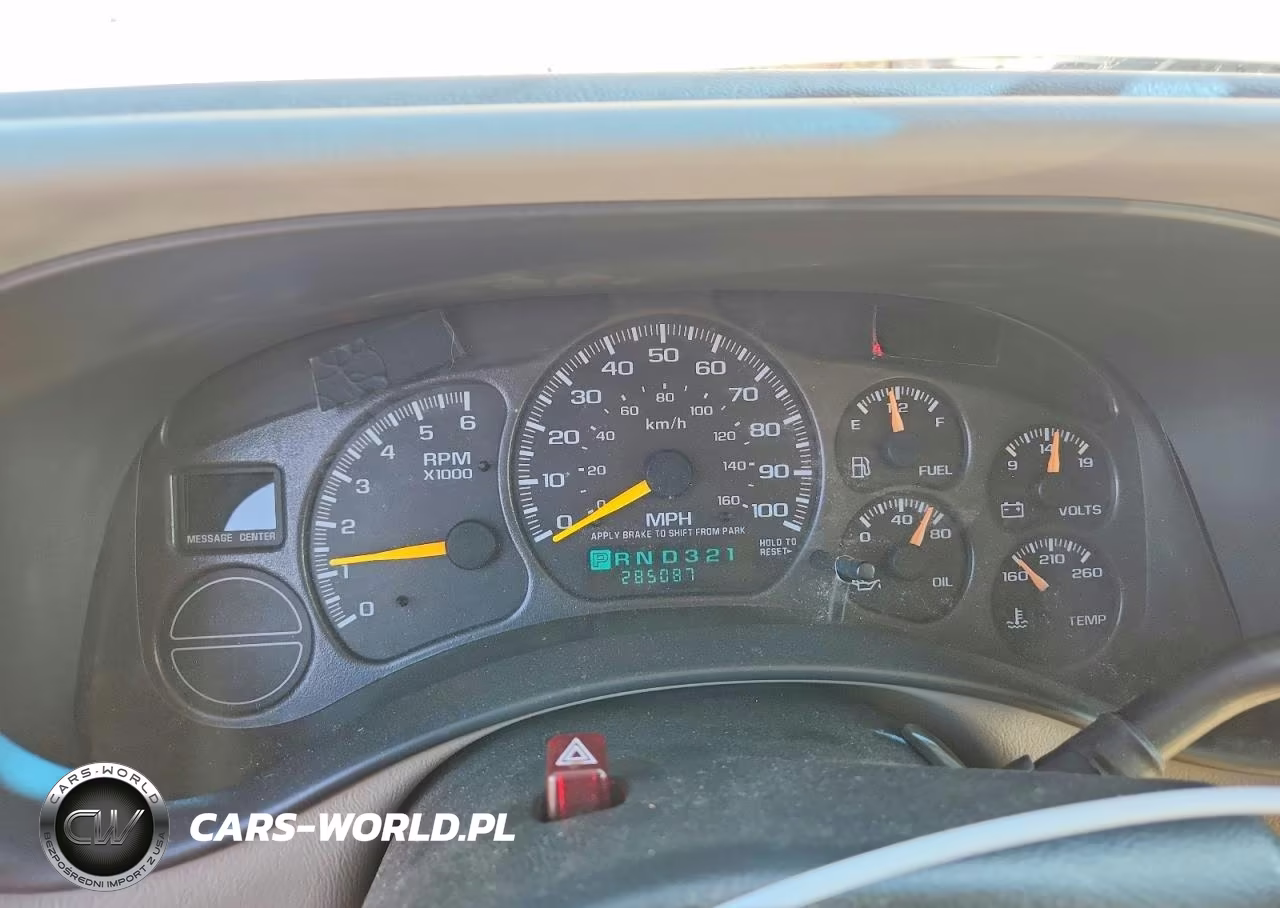 2001 Chevrolet Suburban K1500 VIN:3GNFK16T31G260294 - 9