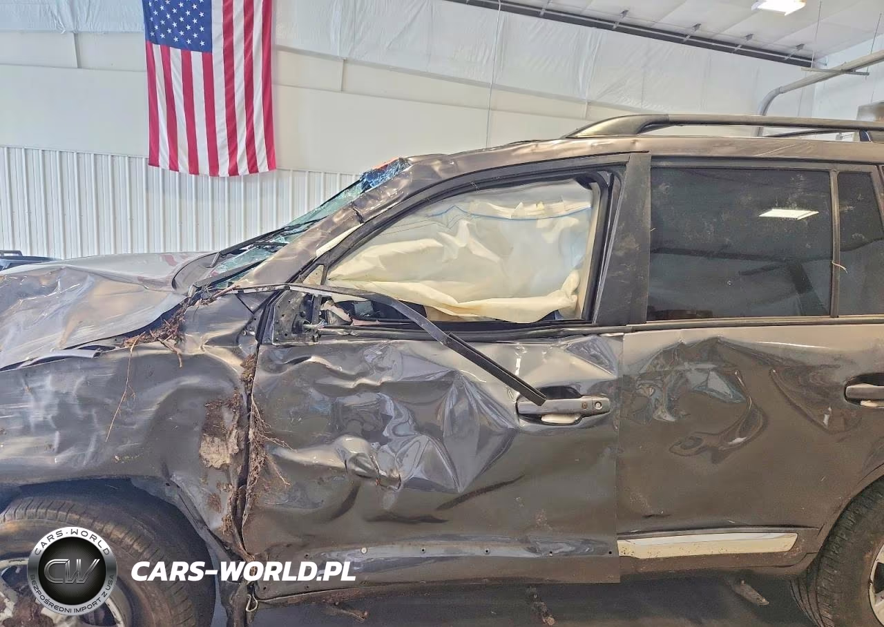 2013 Toyota Land Cruiser Base VIN:JTMHY7AJ5D4012090 - 7