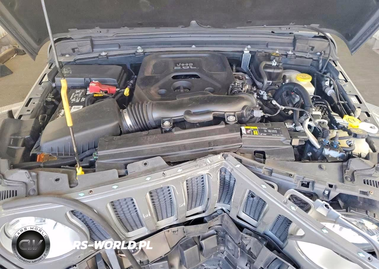 2020 Jeep Wrangler Unlimited Sahara VIN:1C4HJXEN1LW294023 - 11