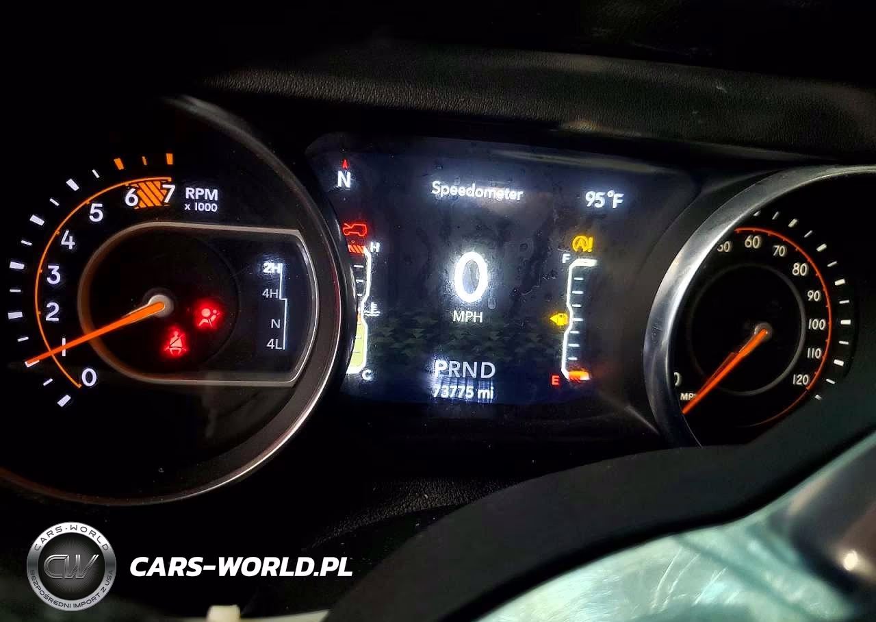 2020 Jeep Wrangler Unlimited Sahara VIN:1C4HJXEN1LW294023 - 9