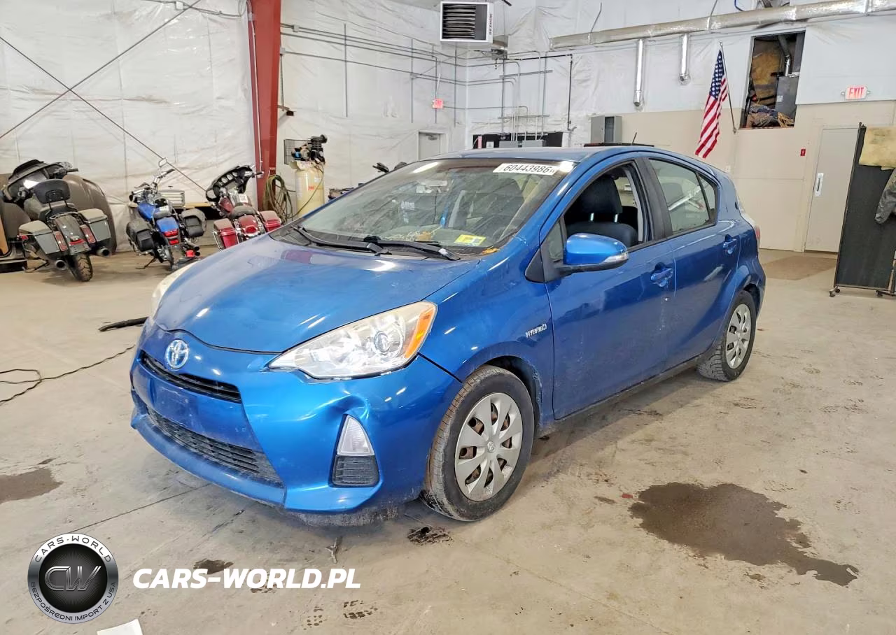 2013 Toyota Prius C Two – zdjęcie 1 z 13