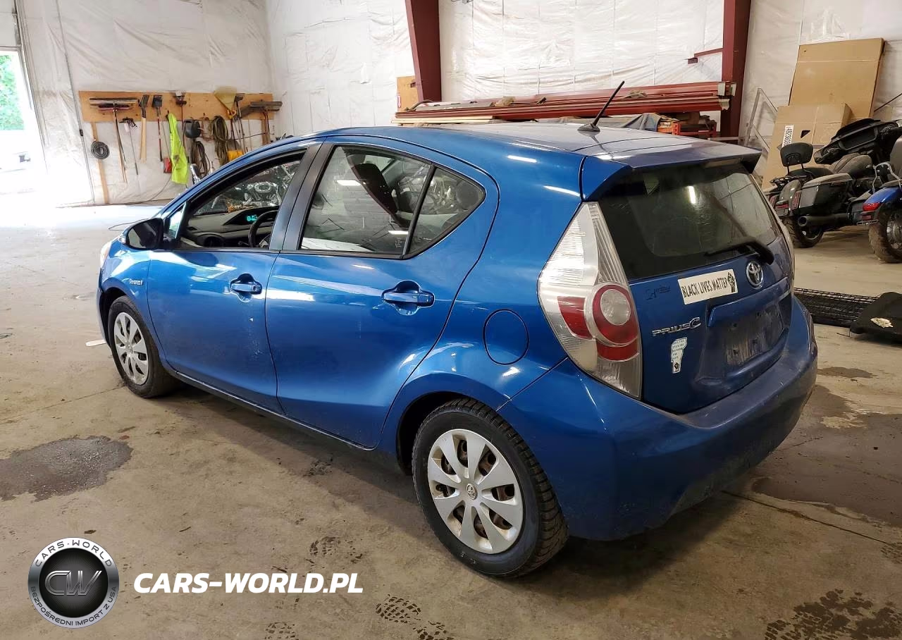 2013 Toyota Prius C Two VIN:JTDKDTB36D1554245 - 2