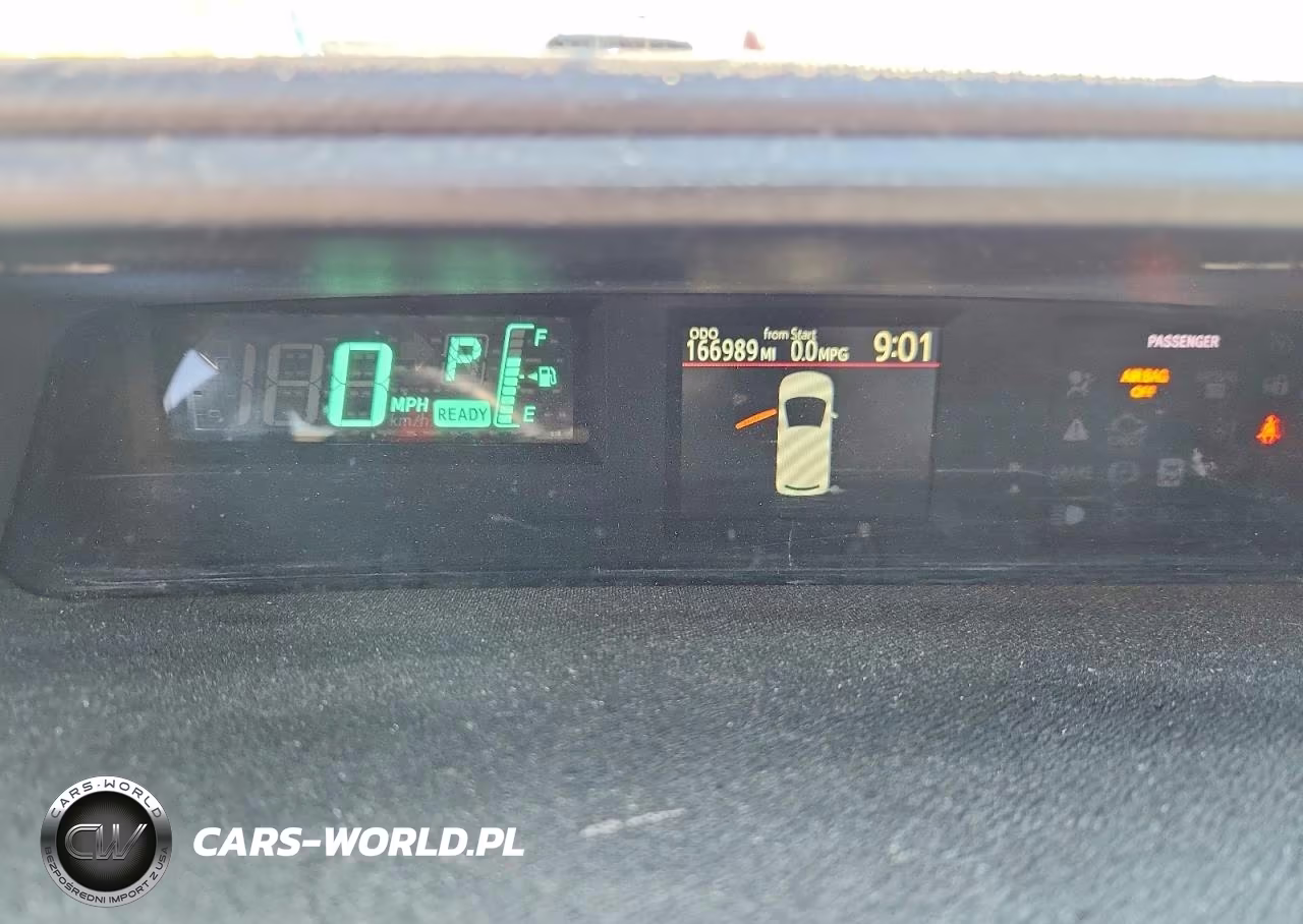 2013 Toyota Prius C Two VIN:JTDKDTB38D1548995 - 9