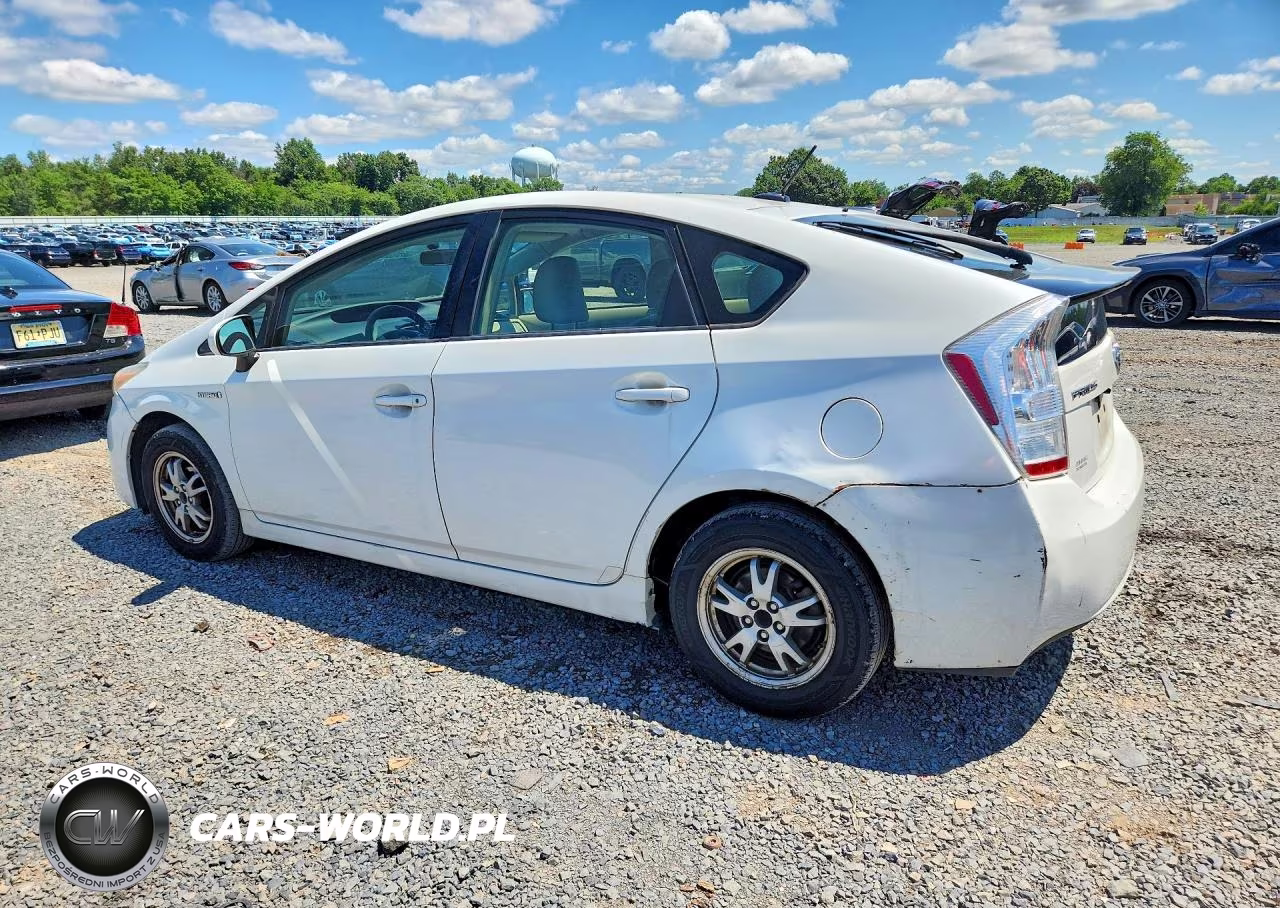 2011 Toyota Prius Three VIN:JTDKN3DU4B1399954 - 2