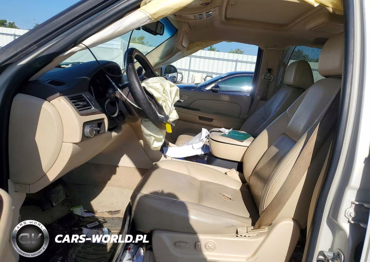 2007 Cadillac Escalade Luxury VIN:1GYFK63807R201292 - 7
