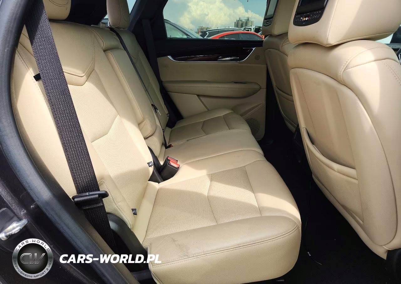 2018 Cadillac Xt5 Luxury VIN:1GYKNCRS9JZ203878 - 10