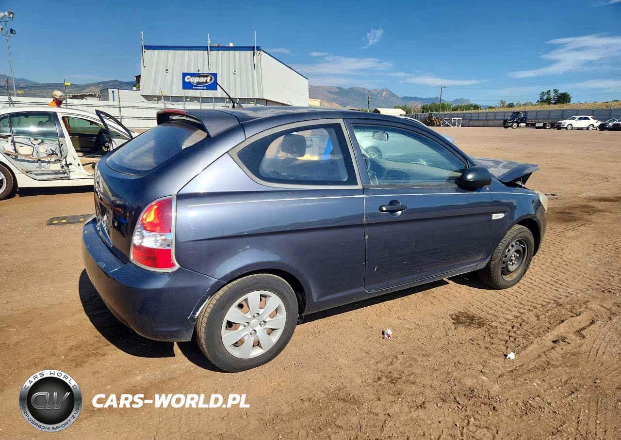 2008 Hyundai Accent Gs VIN:KMHCM36C98U060668 - 3