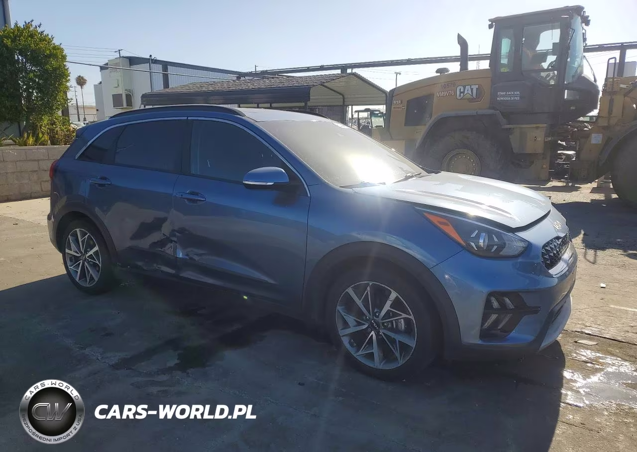 2022 Kia Niro Touring Special Edition VIN:KNDCC3LC7N5546929 - 4