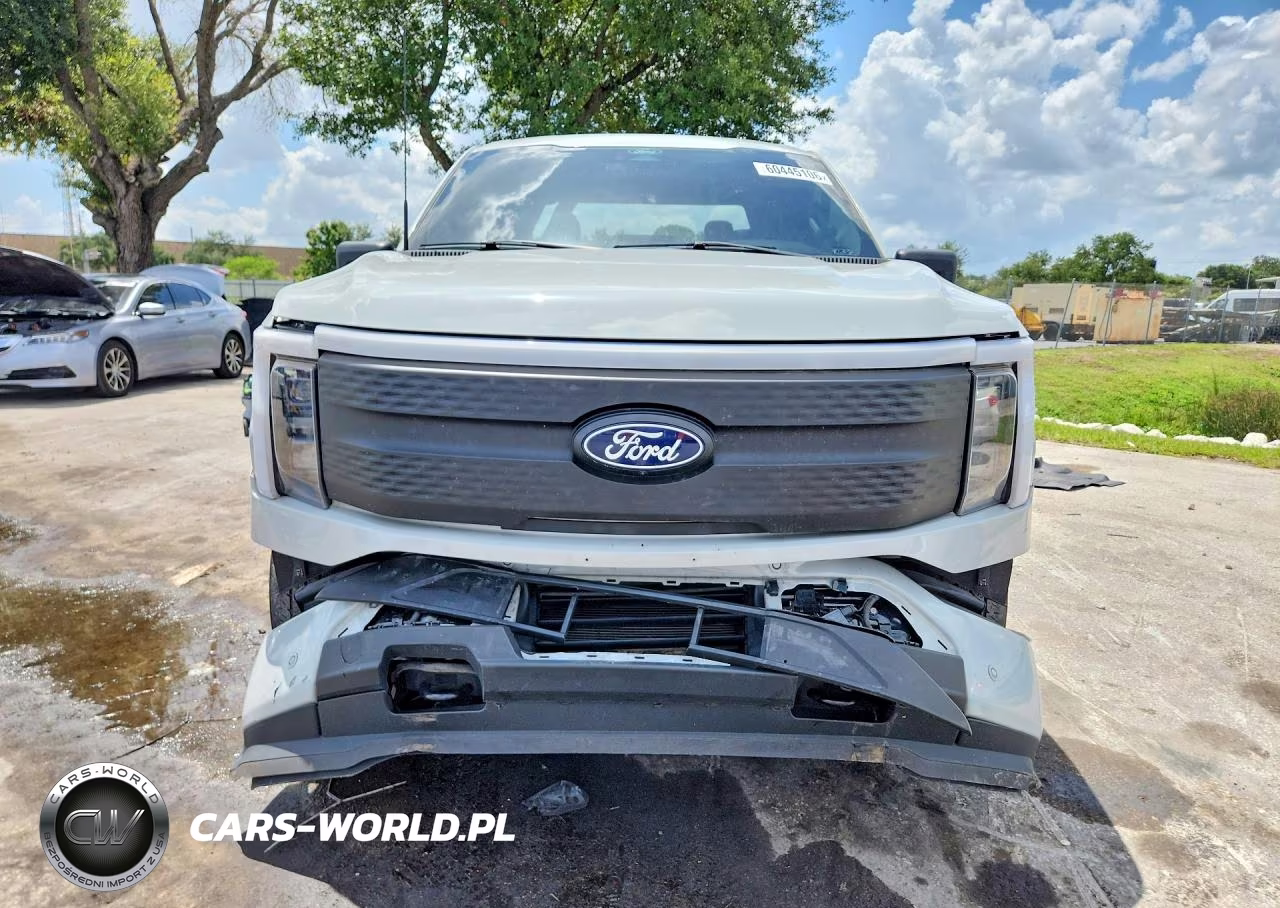 2024 Ford F150 Lightning Xlt VIN:1FT6W3L79RWG06443 - 5