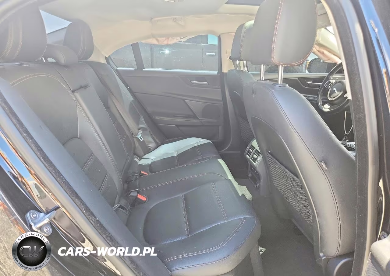 2017 Jaguar Xe Prestige VIN:SAJAK4BV0HA969478 - 10