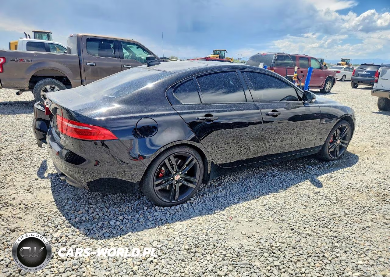 2017 Jaguar Xe Prestige VIN:SAJAK4BV0HA969478 - 3