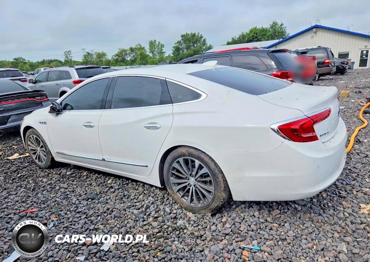 2018 Buick Lacrosse Essence VIN:1G4ZP5SS0JU139632 - 2