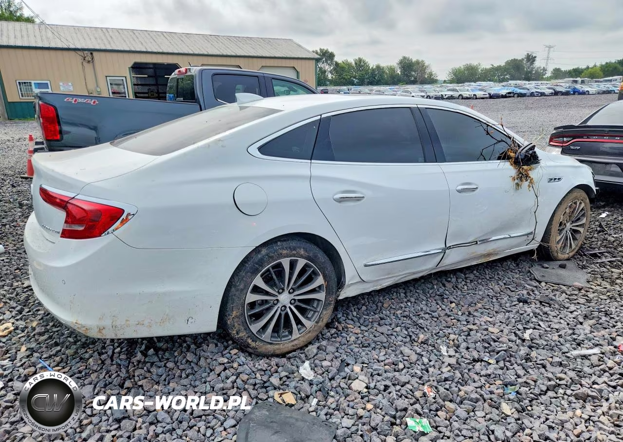 2018 Buick Lacrosse Essence VIN:1G4ZP5SS0JU139632 - 3