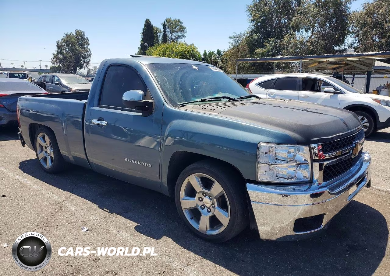2008 Chevrolet Silverado C1500 VIN:1GCEC14C18Z117035 - 4